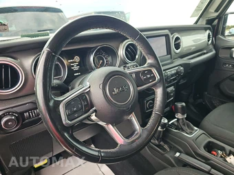 2019 Jeep Wrangler Unlimited Sahara - miniatura 10