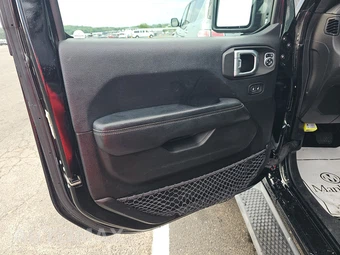 2019 Jeep Wrangler Unlimited Sahara - miniatura 9