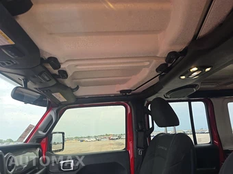 2019 Jeep Wrangler Unlimited Sahara - miniatura 17