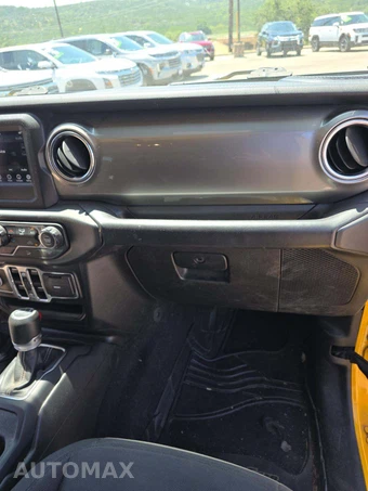2019 Jeep Wrangler Unlimited Sahara - miniatura 16