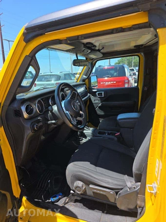 2019 Jeep Wrangler Unlimited Sahara - miniatura 3