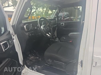 2019 Jeep Wrangler Unlimited Sahara - miniatura 13