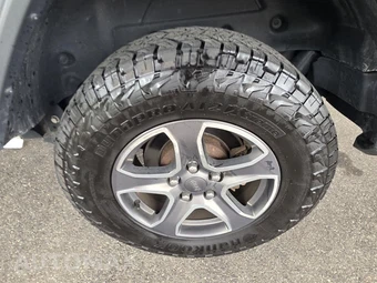 2019 Jeep Wrangler Unlimited Sport S - miniatura 30