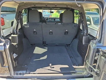 2019 Jeep Wrangler Unlimited Sport S - miniatura 19