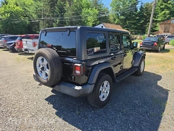 2019 Jeep Wrangler Unlimited Sport S - miniatura 4