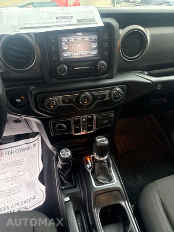 2019 Jeep Wrangler Unlimited Sport S - miniatura 15