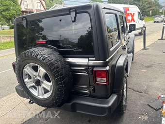 2019 Jeep Wrangler Unlimited Sport S - miniatura 4