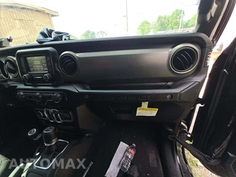 2019 Jeep Wrangler Unlimited Sport S - miniatura 19