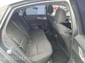 2019 Kia Forte FE – miniatura 16