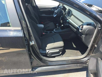 2019 Kia Forte FE – miniatura 18