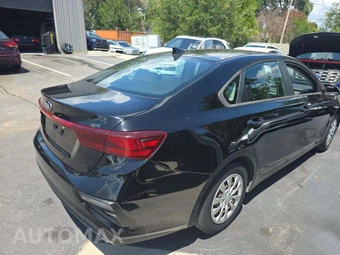2019 Kia Forte FE – miniatura 3