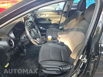2019 Kia Forte LXS – miniatura 7