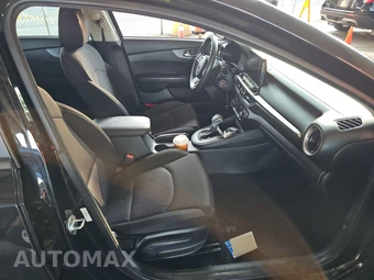 2019 Kia Forte LXS – miniatura 8