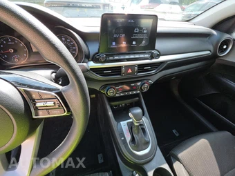 2019 Kia Forte LXS - miniatura 11