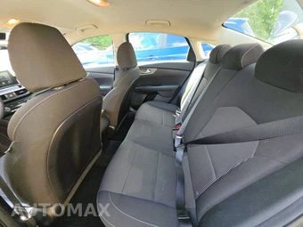 2019 Kia Forte LXS - miniatura 13