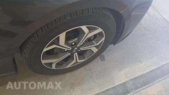 2019 Kia Forte LXS - miniatura 21