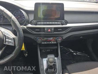 2019 Kia Forte LXS - miniatura 10