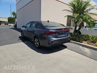 2019 Kia Forte LXS – miniatura 6
