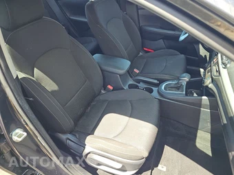 2019 Kia Forte LXS – miniatura 8