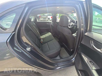 2019 Kia Forte LXS – miniatura 16