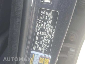 2019 Kia Forte LXS – miniatura 5