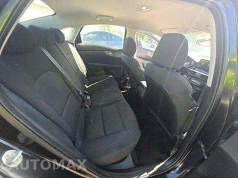 2019 Kia Forte LXS – miniatura 17