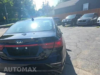2019 Kia Forte LXS – miniatura 4