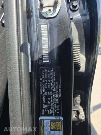2019 Kia Forte LXS – miniatura 6