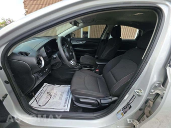 2019 Kia Forte LXS - miniatura 3
