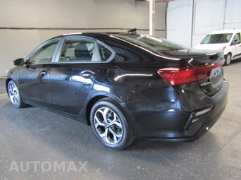 2019 Kia Forte LXS – miniatura 4