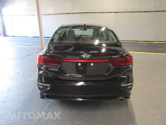 2019 Kia Forte LXS – miniatura 5