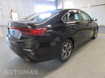 2019 Kia Forte LXS – miniatura 6