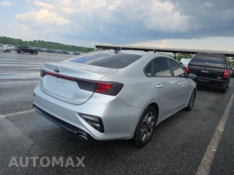 2019 Kia Forte LXS – miniatura 4
