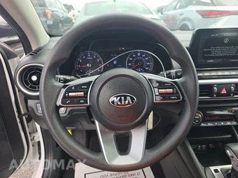 2019 Kia Forte LXS – miniatura 10