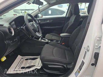 2019 Kia Forte LXS – miniatura 7