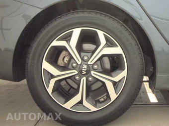 2019 Kia Forte LXS - miniatura 11