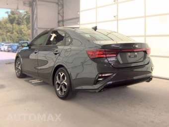 2019 Kia Forte LXS - miniatura 8