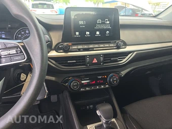 2019 Kia Forte LXS – miniatura 11