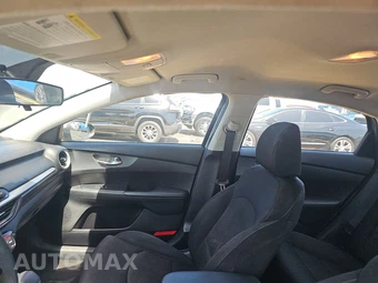 2019 Kia Forte LXS – miniatura 18