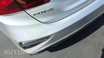 2019 Kia Forte LXS – miniatura 21