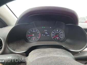 2019 Kia Forte LXS - miniatura 9