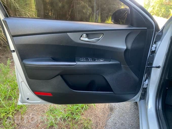 2019 Kia Forte LXS - miniatura 18