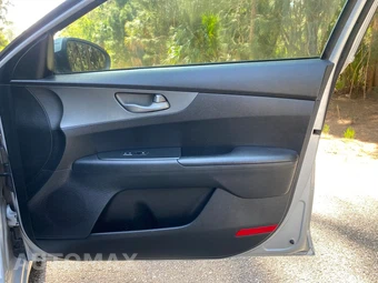 2019 Kia Forte LXS - miniatura 29