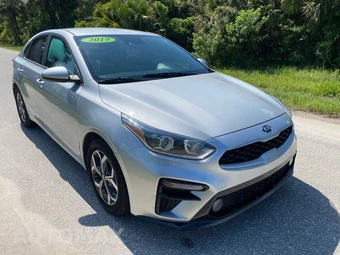 2019 Kia Forte LXS - miniatura 4