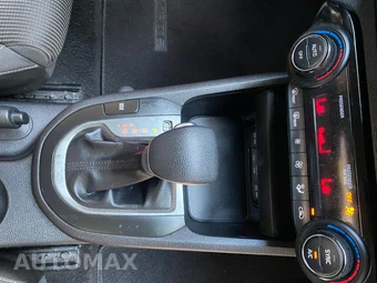 2019 Kia Forte LXS - miniatura 46