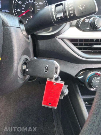 2019 Kia Forte LXS - miniatura 8