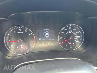 2019 Kia Forte LXS - miniatura 9