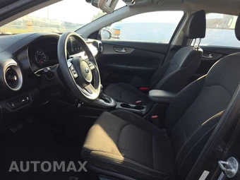 2019 Kia Forte LXS – miniatura 7