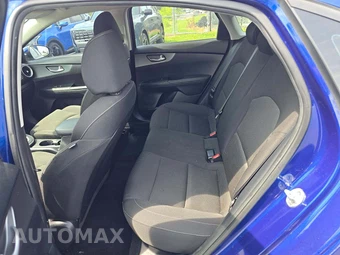 2019 Kia Forte LXS – miniatura 13