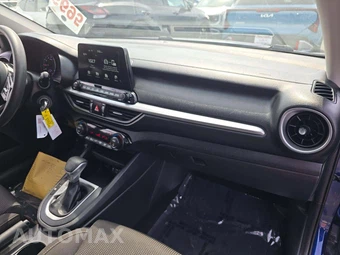 2019 Kia Forte LXS – miniatura 19